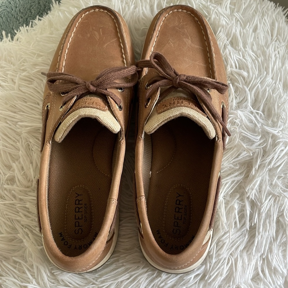 Women’s Sperry Boat Shoes - Picture 5 of 9
